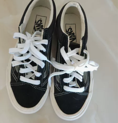 vans 万斯36.5 专柜入，脚大了穿不...