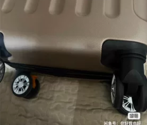 全新香槟色铝框，箱体进口ABS+PC材质拉...