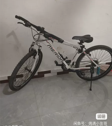 美利达山地自行车9成新。骑行时特别轻松。搬...