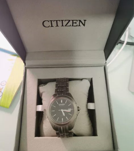 西铁城光动能+钛合金+蓝宝石玻璃石英表，闲...