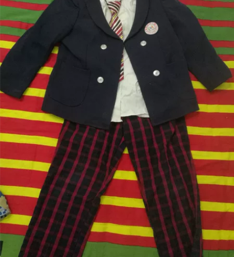 钟祥市莫愁湖幼儿园男童校服，迷彩服！当时好...