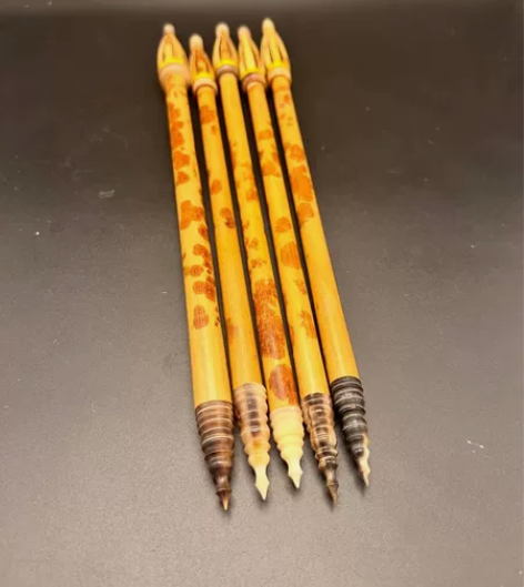 正宗福建红湘妃毛笔，全部都都是纯狼毫，料子...