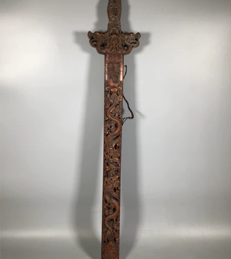 桃木镂空雕刻双龙戏珠宝剑，长100厘米，宽...