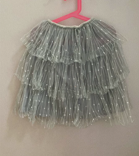 小蓬蓬裙，140码，裙长39厘米，建议身高...