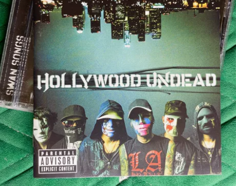 Hollywood Undead-经典首专...