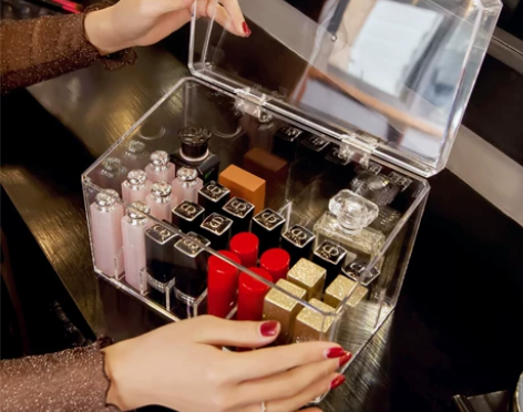 10￥ 透明口红收纳盒 感兴趣的话点“我想...