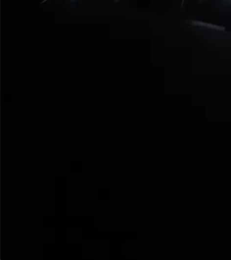 红米40游戏增强版 8-128有一点磕碰感...