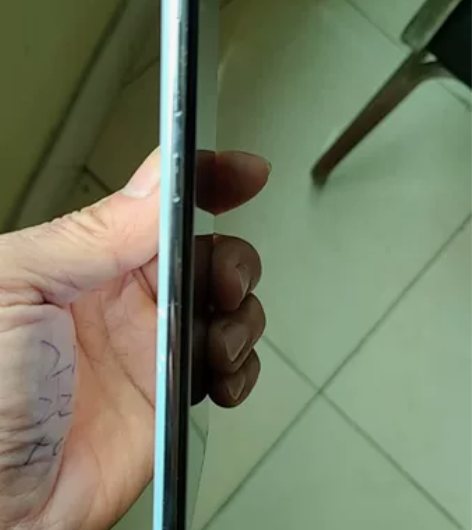 三星S10+国行版本128g，摔坏了，主板...