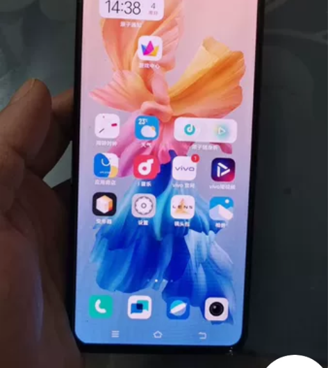 vivo  x60.  128g 顺丰到付...