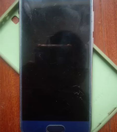 叙利亚荣耀9 可小刀可小刀可小刀内屏完好外...