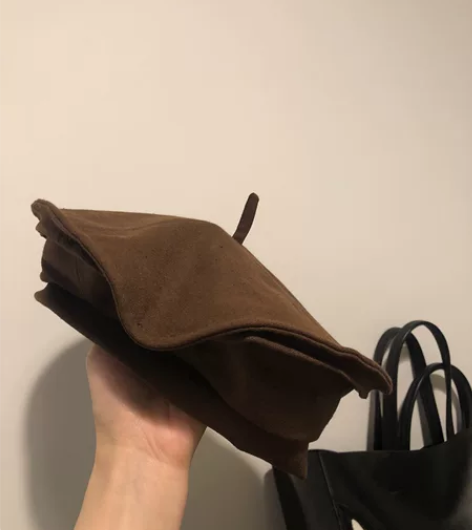 咖色贝雷帽/画家帽 全新 感兴趣的话点“我...