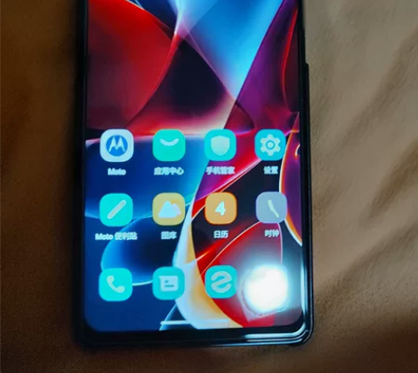 摩托罗拉s30 用了四个月左右8+256几...