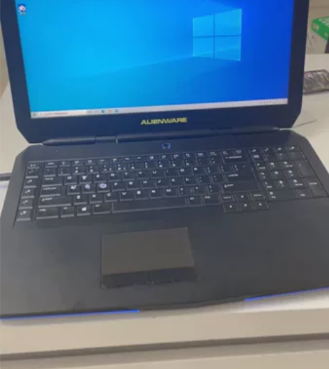 全原外星人笔记本 17.9寸，灯光可调，需...