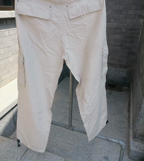 女士工装裤，全新，只有一件，腰围二尺二，裤...