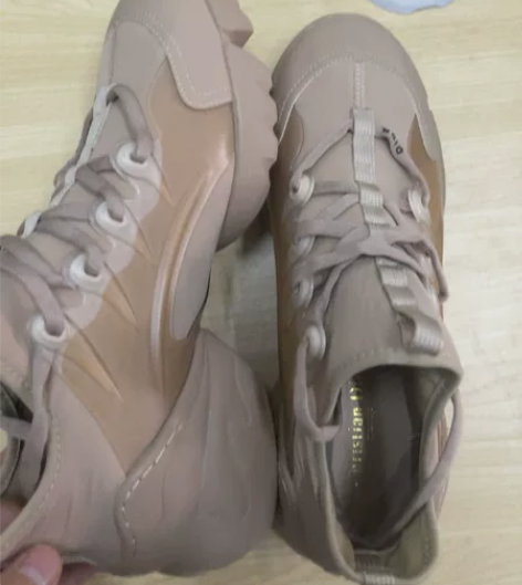 女士运动鞋，38码， 感兴趣的话点“我想要...