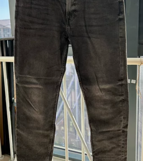 99新HM男生修身牛仔裤 尺码170/84...