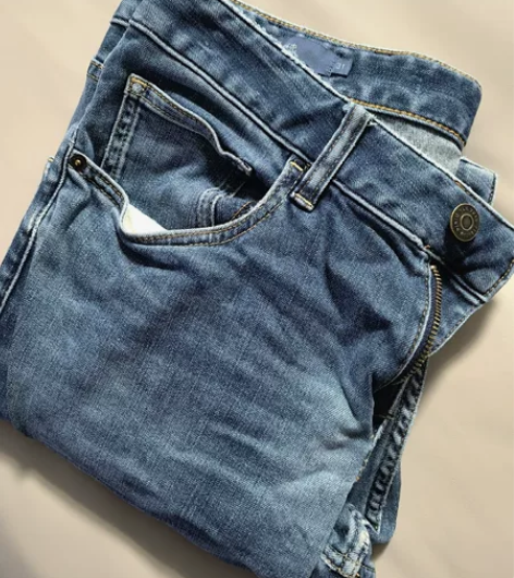 男士牛仔裤，轻微穿着痕迹，适合身高181公...