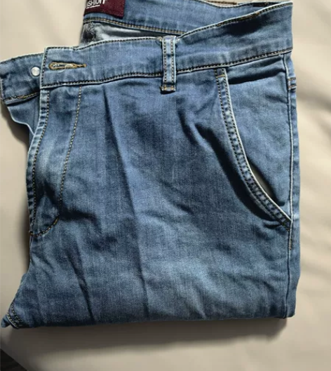 男士牛仔裤，没穿过几次，很新，适合身高18...