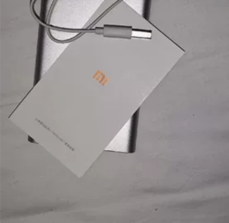 小米移动充电宝10000毫安 没用过放的时...