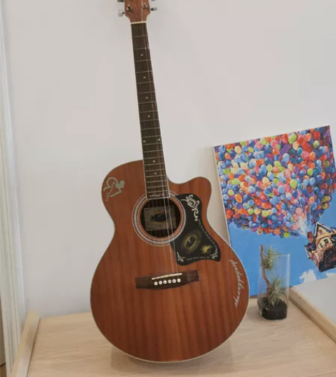 40寸吉他，送1.2弦各2根+固线钉5个，...