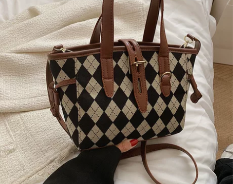 超火小包包女2021秋冬新款潮百搭单肩斜挎...