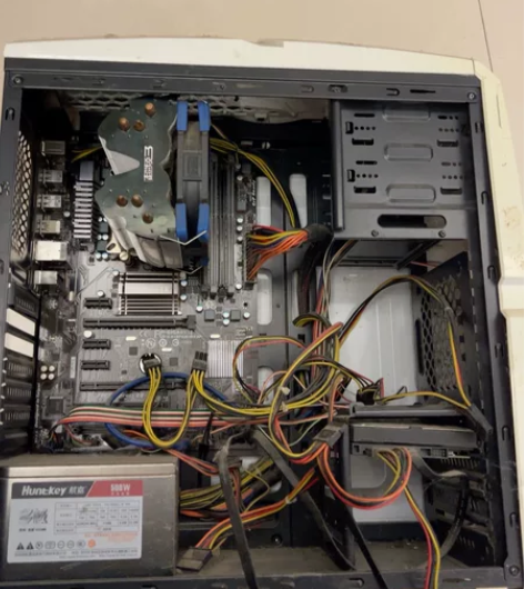 cpuFX8300+技嘉970主板+一根8...