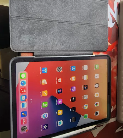 ipadpro2021国行银色11寸，12...