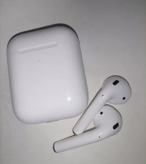 惠普蓝牙耳机 正品保真！几乎全新！功能正常...