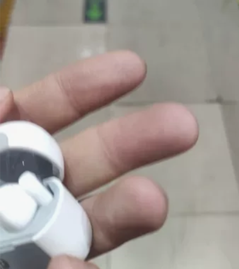 惠普耳机，特别小，无毛病，8层新。。 感兴...