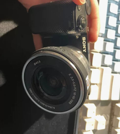 索尼NEX5T微单数码相机 自带原厂16-...