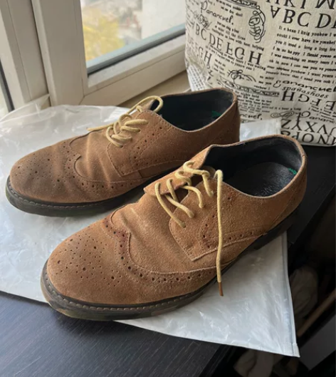 西遇热风 卡其色棕色布洛克雕花男鞋 迷彩鞋...