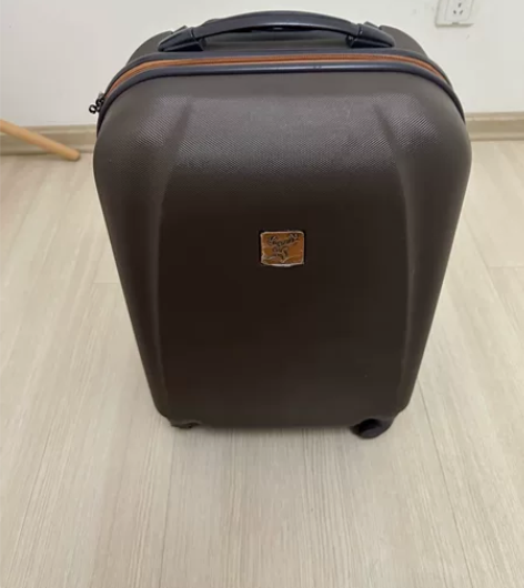 万向轮旅行箱行李箱20寸，轮子是好用的。 ...