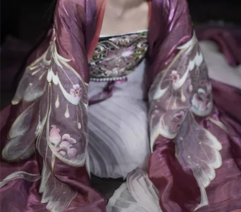 【汉服出租】有香如故  鸢尾蝶 紫红色 码...