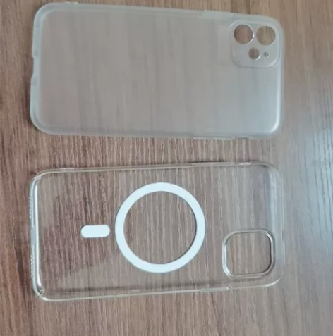 iPhone 11 透明保护壳 一个雾面壳...