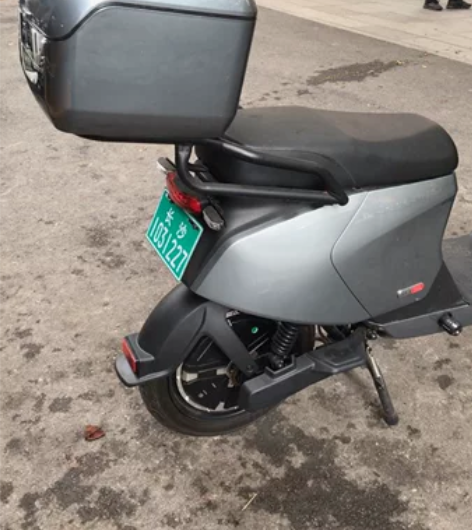 小牛电动G2特别动力版、24安电池，带Ap...