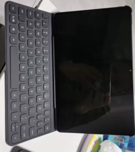 华为手持PAD，全新未用过，带蓝牙、无线鼠...