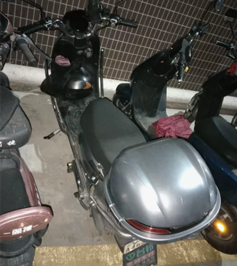 因为本人要离开此地回家发展特价处理台铃电动...