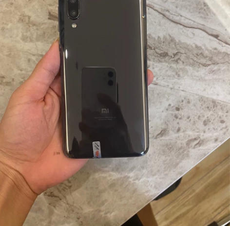 小米9 8+128g 外观9新 功能都正常...