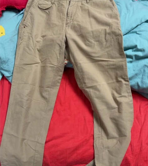 全新休闲裤两条 感兴趣的话点“我想要”和我...