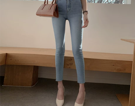 浅蓝色牛仔裤女高腰显瘦紧身小脚裤弹力百搭春...