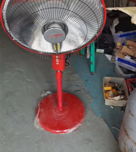 小太阳取暖器，扬子，立式，高度110厘米左...