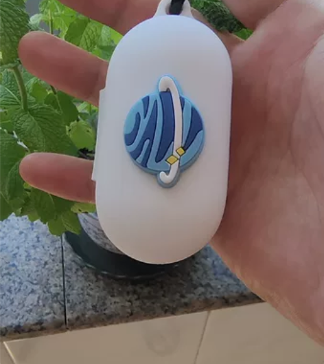 一加限定耳机，99新，目前已经没有卖的了。...