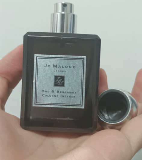 祖玛珑浓古龙乌木与佛手柑香水 闲置太久不想...