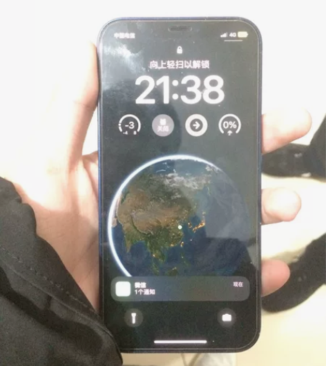 苹果12  128g纯原无拆修 感兴趣的话...