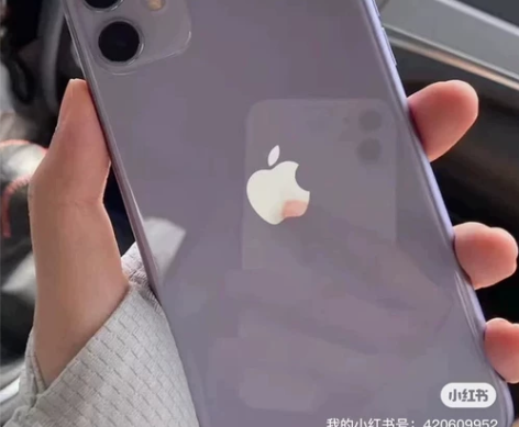 苹果11手机出，自用一年，外观无任何划痕磕...