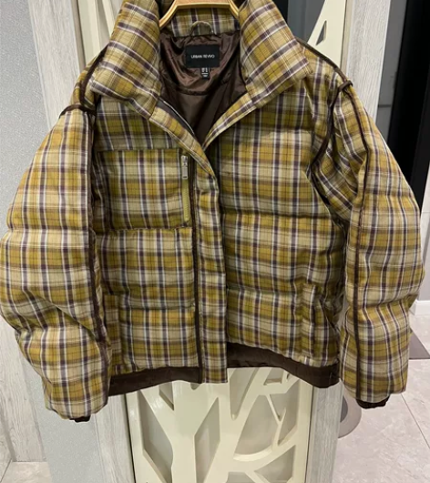 UR男士羽绒服，格纹羽绒服M码175，90...