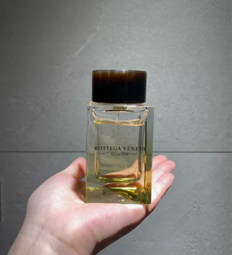 闲置，bv香水，用过几次，现200出，不退...