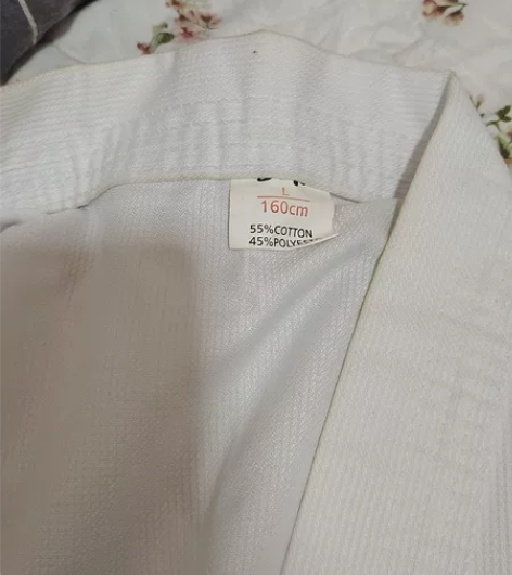 空手道服装，之前大学上课要用，现在闲置了，...
