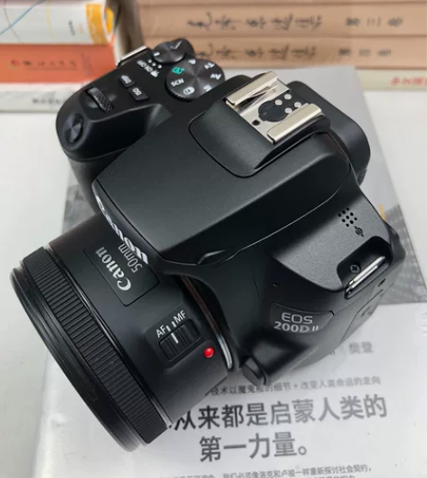 佳能200d二代单机，佳能小痰盂三代镜头，...