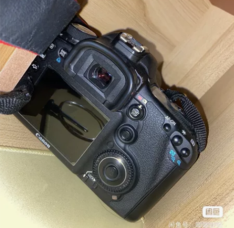 佳能7D带腾龙17-50f2.8(镜头无灰...